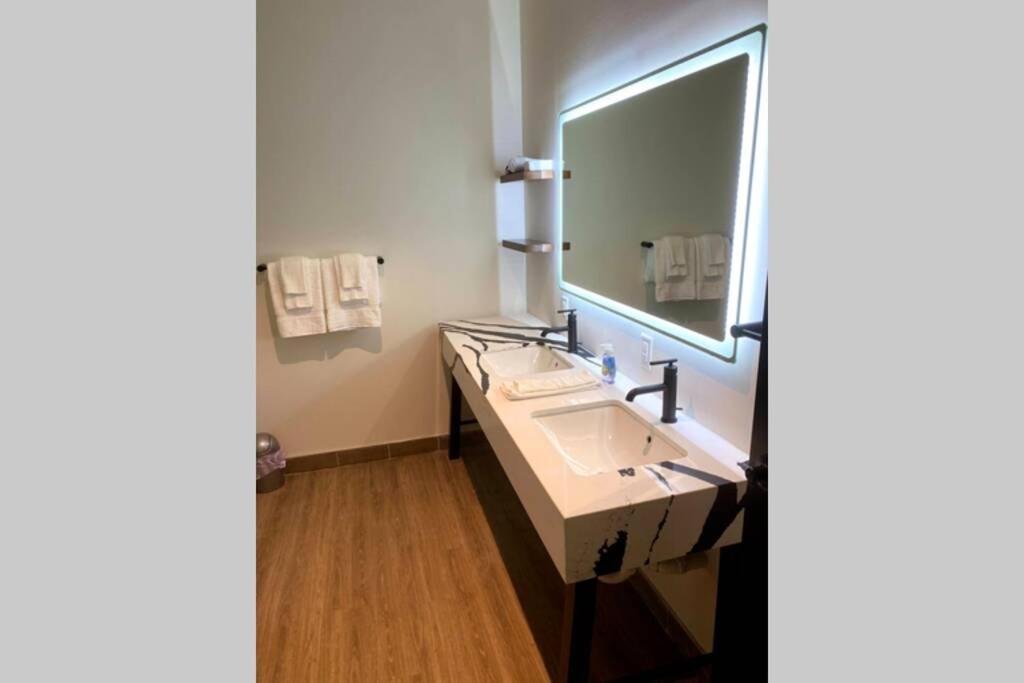 3E-*New* Apt 10 Min To Children'S Hospital, Slps 4 Pittsburgh Bagian luar foto